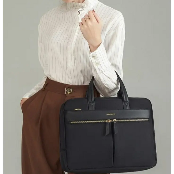 Pochette 2025 document femme